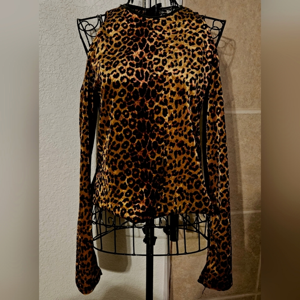 California Costume Collection Crop Top